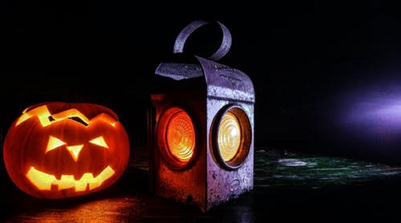 lamp-halloween-lantern-pumpkin website Digi tickets