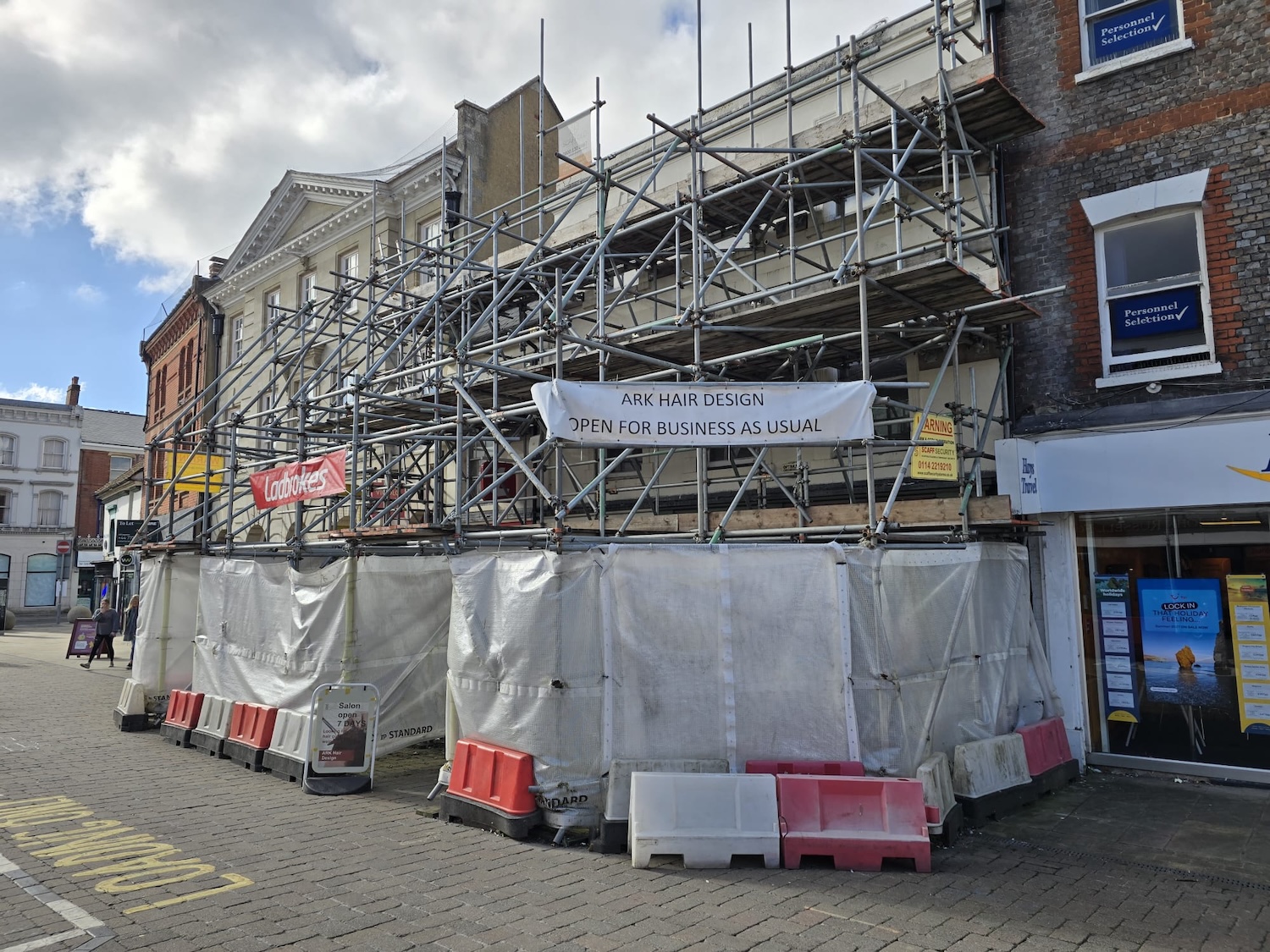 Ladbrokes Andover Scaffolding - Side