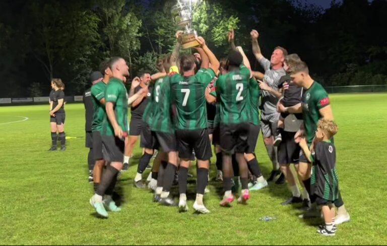 New Street Crowned Cup Kings